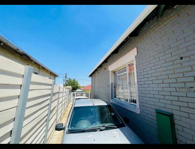 3 BEDROOM HOUSE FOR SALE IN ROSETTENVILLE